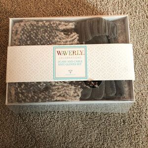 New scarf and gloves